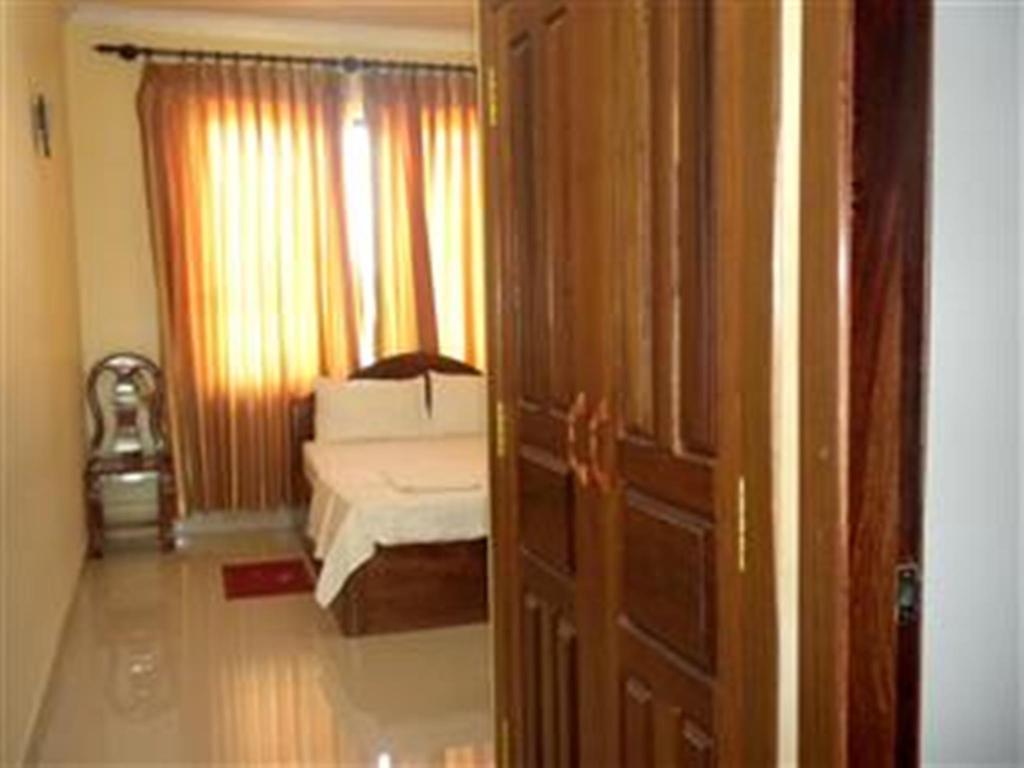 Nyny Hotel Kampot Phòng bức ảnh